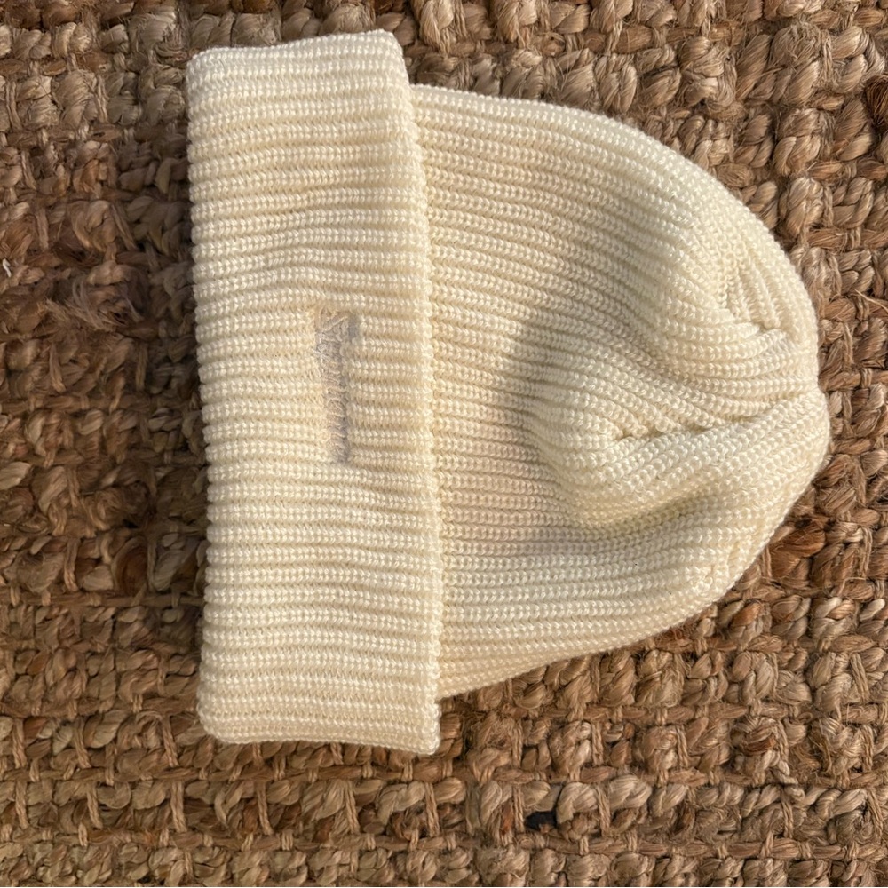 Supreme Off-White Knit Beanie
